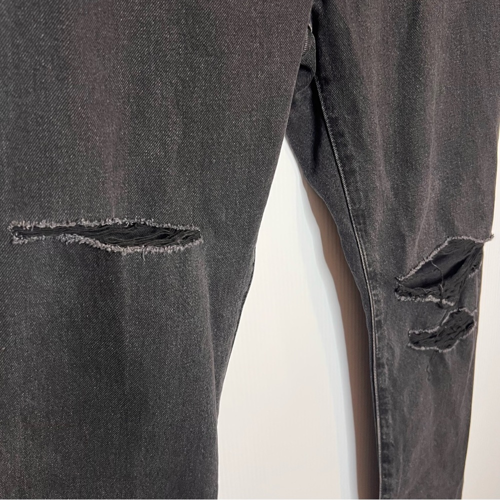 LEVI'S 501 Ripped High Rise Jeans. Size 31x30 - Picture 9 of 12
